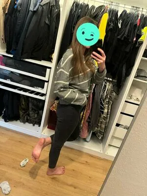 Leni Princess OnlyFans Leaked Free Thumbnail Picture - #m8xFQzNwY4