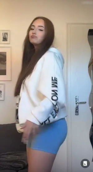 Lenia Klm OnlyFans Leaked Free Thumbnail Picture - #boMBhcr1EJ