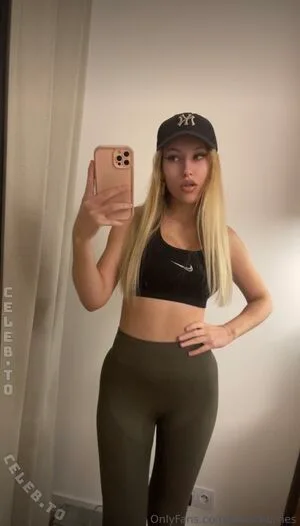 Lenischerries OnlyFans Leaked Free Thumbnail Picture - #gtX5ca1dHP