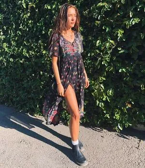 Lennon Stella OnlyFans Leaked Free Thumbnail Picture - #40Sig0U1gA