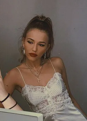 Lennon Stella OnlyFans Leaked Free Thumbnail Picture - #SLArtp5nvl