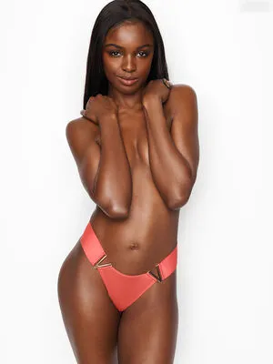 Leomie Anderson OnlyFans Leaked Free Thumbnail Picture - #Th1bQEaApK