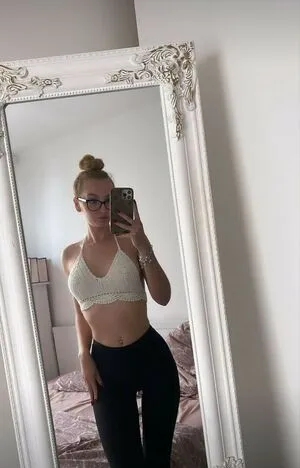 Leonakrobova OnlyFans Leaked Free Thumbnail Picture - #N1bkYGBO1L