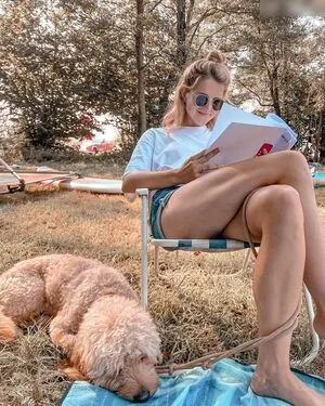 Leonie Brill OnlyFans Leaked Free Thumbnail Picture - #4qXn59n9Yr
