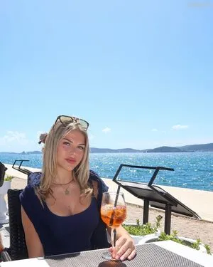 Leonie Brrr OnlyFans Leaked Free Thumbnail Picture - #kDg0jebFFs