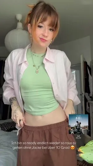 Leonie Busse OnlyFans Leaked Free Thumbnail Picture - #yIoJYp7Mdz
