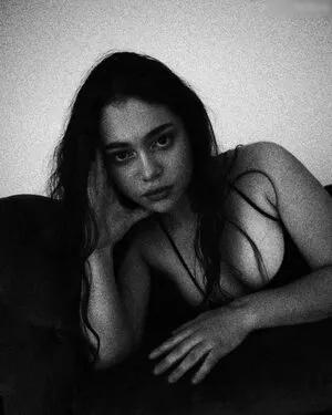 Leonie Feliciaa OnlyFans Leaked Free Thumbnail Picture - #GBCECOSBkO