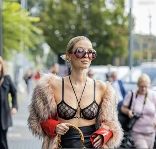 Leonie Hanne OnlyFans Leaked Free Thumbnail Picture - #ojGAdroam3