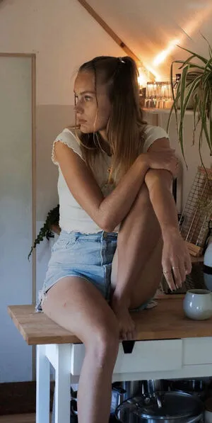 Leonie Massman OnlyFans Leaked Free Thumbnail Picture - #AriwOqoUO7