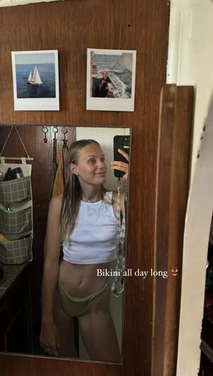 Leonie Massman OnlyFans Leaked Free Thumbnail Picture - #B0BWkesziy