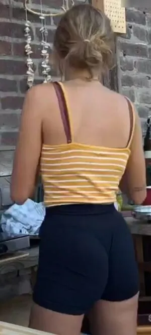 Leonie Massman OnlyFans Leaked Free Thumbnail Picture - #aLu7uby7US