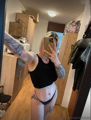 Leonie Sommer OnlyFans Leaked Free Thumbnail Picture - #tptlQOS4ap