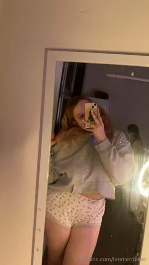 Leonierdbeer OnlyFans Leaked Free Thumbnail Picture - #DLRGGpXecq