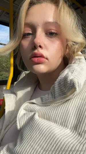 Leonierdbeer OnlyFans Leaked Free Thumbnail Picture - #G3ZNwqMsAV