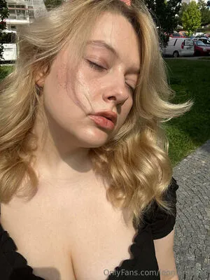 Leonierdbeer OnlyFans Leaked Free Thumbnail Picture - #ZZvL6l6t76