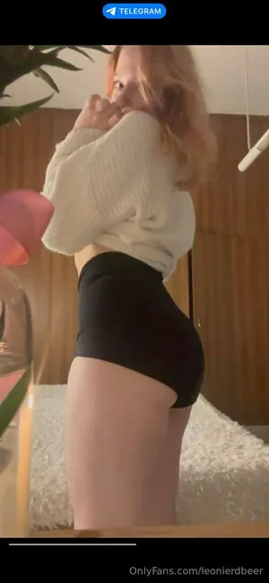 Leonierdbeer OnlyFans Leaked Free Thumbnail Picture - #foRI1xpoMV