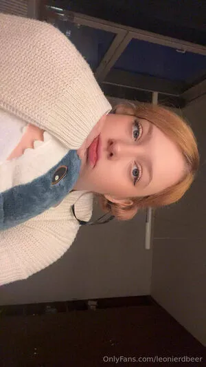 Leonierdbeer OnlyFans Leaked Free Thumbnail Picture - #npcPARLtyf