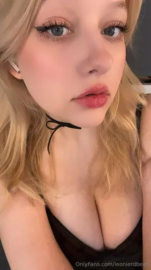 Leonierdbeer OnlyFans Leaked Free Thumbnail Picture - #s9tmDqOubv