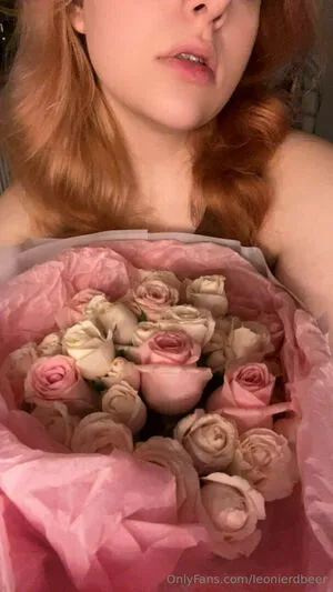 Leonierdbeer OnlyFans Leaked Free Thumbnail Picture - #ynPIIMevob