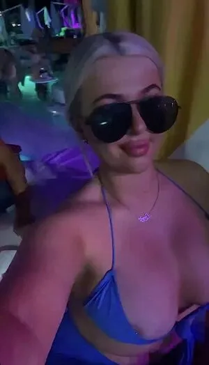 Leonies21 OnlyFans Leaked Free Thumbnail Picture - #vD5xh4hk6Z