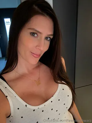 Leonieschwarz OnlyFans Leaked Free Thumbnail Picture - #vShd7ufBDK