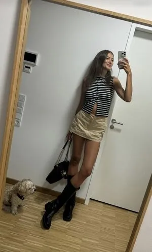 Leony Burger OnlyFans Leaked Free Thumbnail Picture - #1Yz0nVrh1j