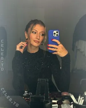 Leony Burger OnlyFans Leaked Free Thumbnail Picture - #s55VDs2SrA