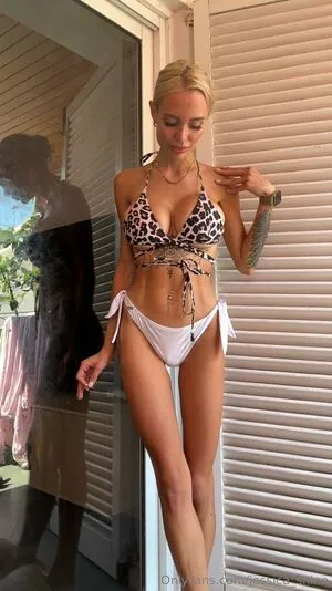 Leramorri OnlyFans Leaked Free Thumbnail Picture - #n7ukSYMD8q