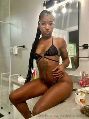 Lesbehonest123 OnlyFans Leaked Free Thumbnail Picture - #QsS1l7BjkK