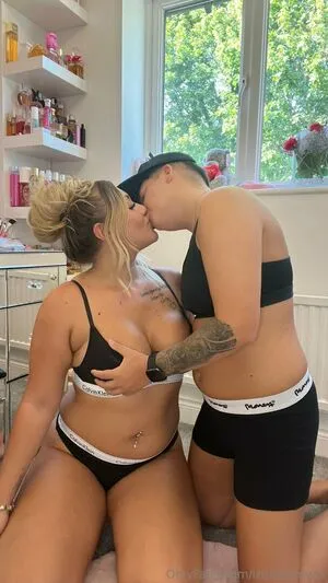 Lesbianlovex OnlyFans Leaked Free Thumbnail Picture - #eYPjO6HdPB