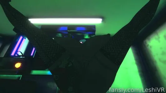 Leshivr OnlyFans Leaked Free Thumbnail Picture - #1xo478vhXQ