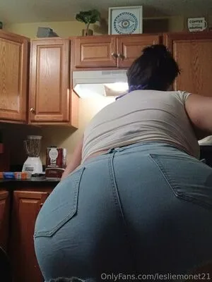 Lesliemonet21 OnlyFans Leaked Free Thumbnail Picture - #7l4hJI5efv