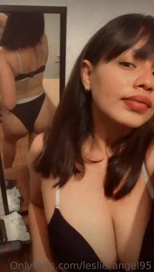 Leslierangel95 OnlyFans Leaked Free Thumbnail Picture - #L4tpZ3ds7K