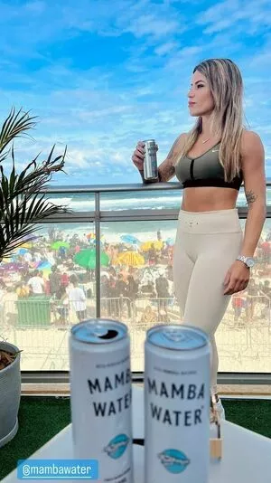 Leticia Bufoni OnlyFans Leaked Free Thumbnail Picture - #4sySNZB9A2