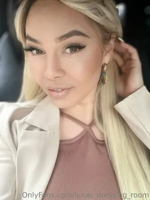 Lexas Dressing Room OnlyFans Leaked Free Thumbnail Picture - #9M18hzVOy2