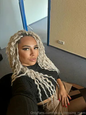 Lexas Dressing Room OnlyFans Leaked Free Thumbnail Picture - #MjVazCnsqu