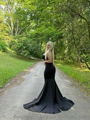Lexas Dressing Room OnlyFans Leaked Free Thumbnail Picture - #W9xD1KD0pz