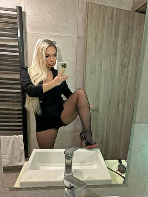 Lexas Dressing Room OnlyFans Leaked Free Thumbnail Picture - #ZRPlrz98oK
