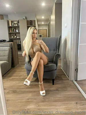 Lexas Dressing Room OnlyFans Leaked Free Thumbnail Picture - #m8itCFD3sM