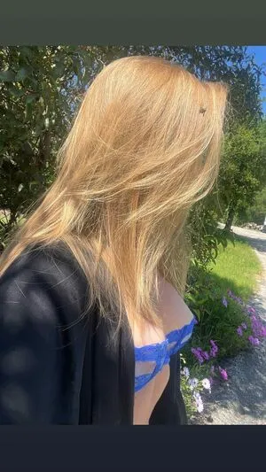 Lexee Smith OnlyFans Leaked Free Thumbnail Picture - #snqNh5Y891