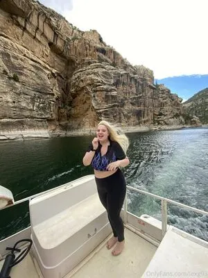 Lexg93 OnlyFans Leaked Free Thumbnail Picture - #5lZNvei0JI