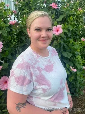 Lexg93 OnlyFans Leaked Free Thumbnail Picture - #dDHKh0d0dh