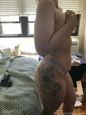Lexi Love81 OnlyFans Leaked Free Thumbnail Picture - #aZPduijo3y