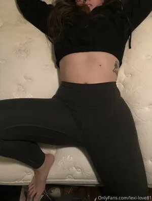 Lexi Love81 OnlyFans Leaked Free Thumbnail Picture - #qPCNPjlZDS