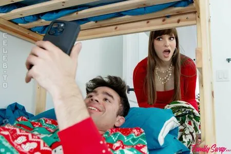 Lexi Luna OnlyFans Leaked Free Thumbnail Picture - #0VaculoKi8