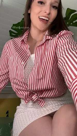 Lexi Luna OnlyFans Leaked Free Thumbnail Picture - #OgFazMAmMi