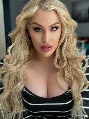 Lexibunni OnlyFans Leaked Free Thumbnail Picture - #xFhMk3tvly