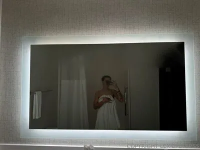 Lexiepeterss OnlyFans Leaked Free Thumbnail Picture - #e85Zte2alU