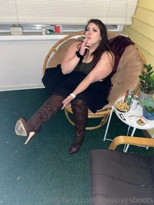 Lexiilovesboots OnlyFans Leaked Free Thumbnail Picture - #b8EB8KyJfi
