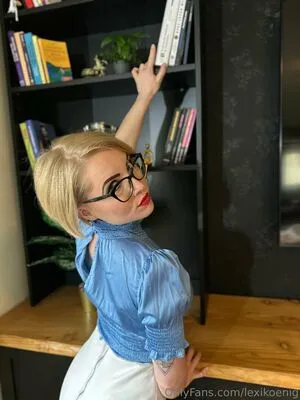 Lexikoenig OnlyFans Leaked Free Thumbnail Picture - #FFOz0vD4SD